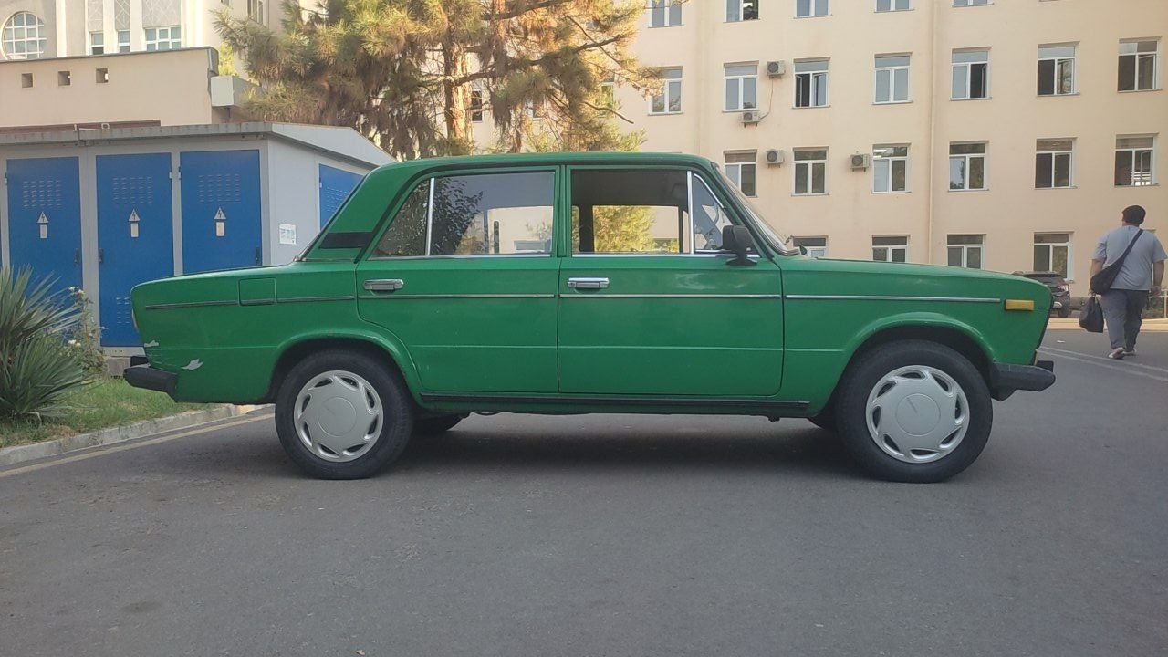 Ваз жигули  Ранги яшил.