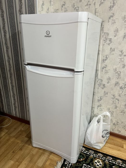 Холодильник Индезит не работает