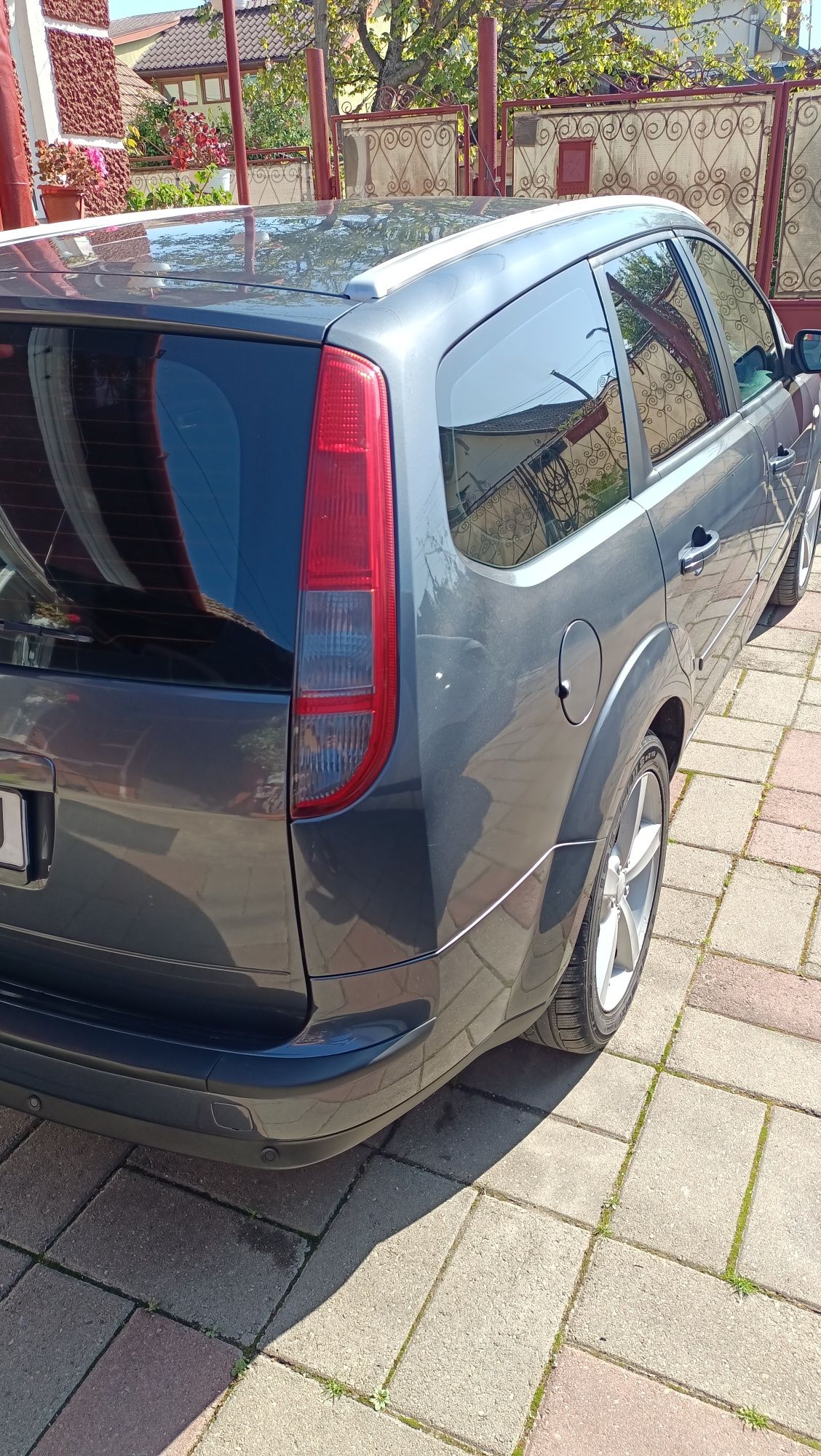 Ford Focus 1.6 benzina