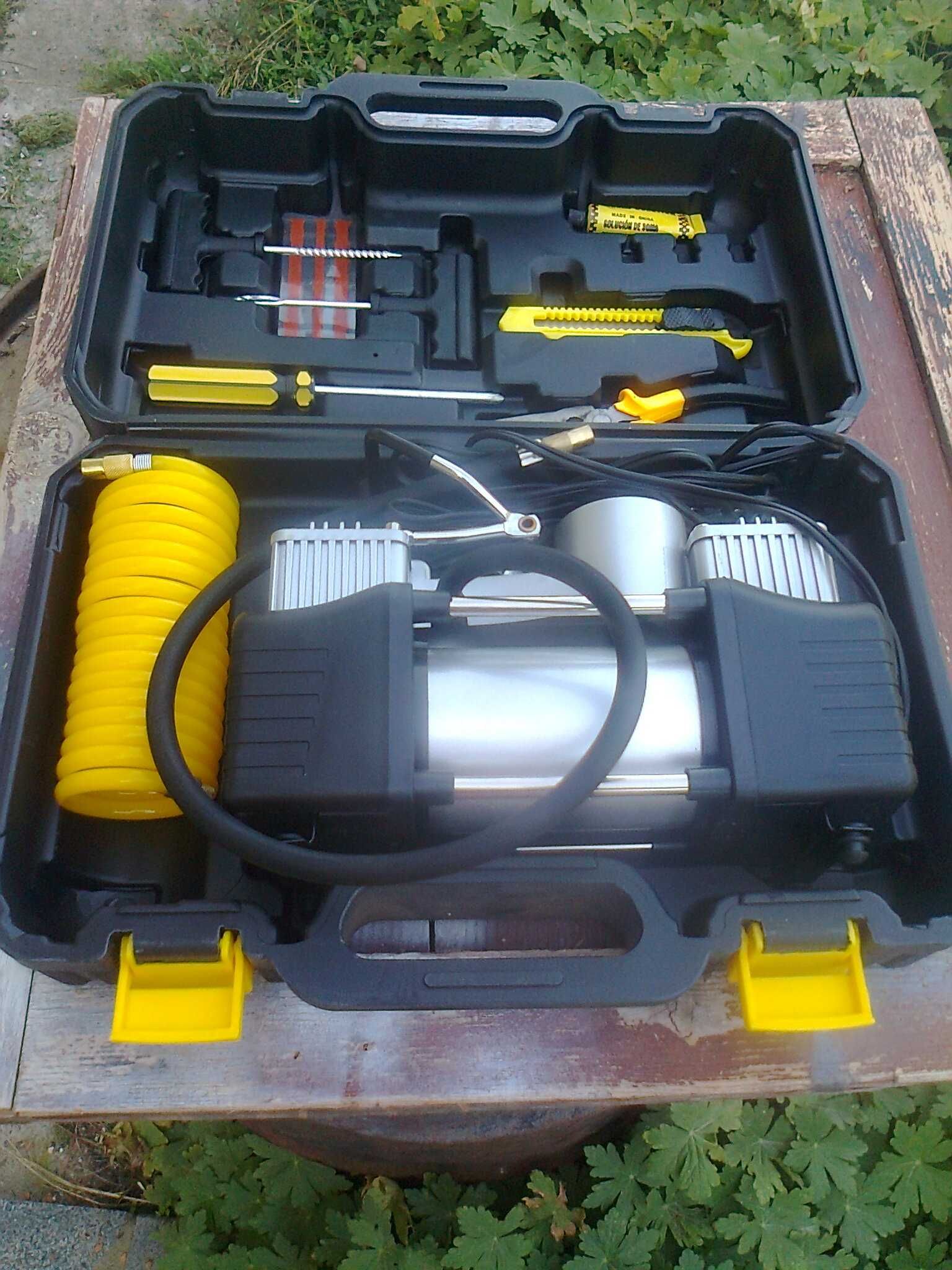 Компресор 12 V, двуцилиндров