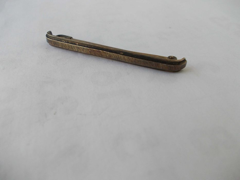 Brosa veche din argint