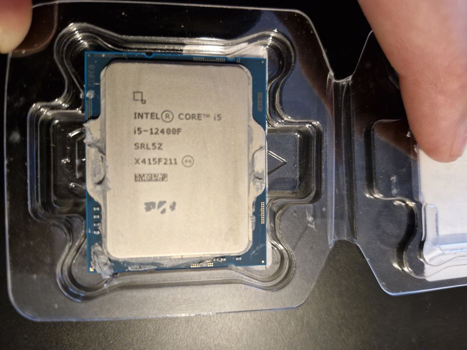 Procesor intel i5 12400 f