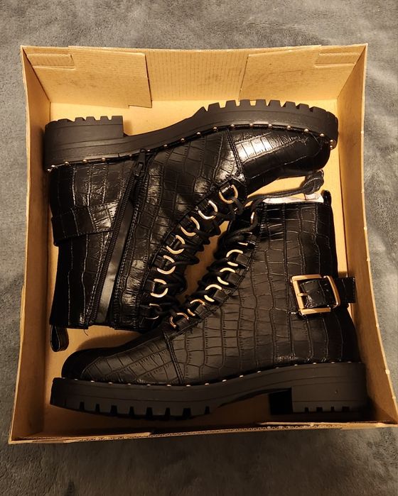 Чисто нови дамски зимни боти 39