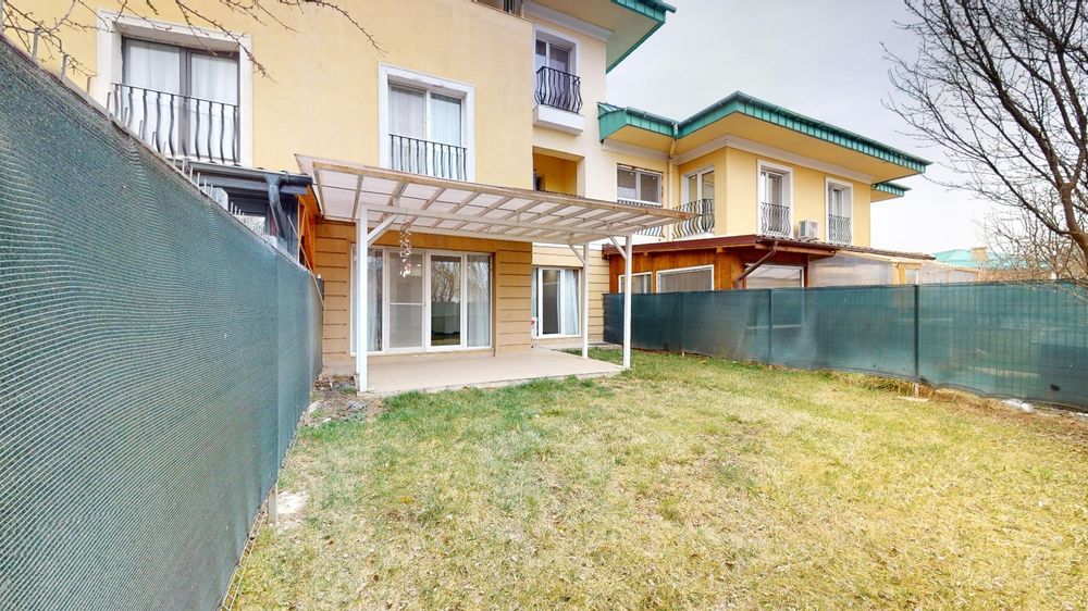 Casa de închiriat Cosmopolis