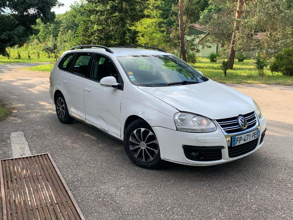 Volkswagen Golf 5 impecabil