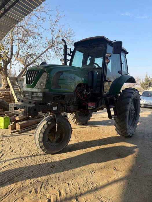 Ttz ls 100 traktori sotiladi.