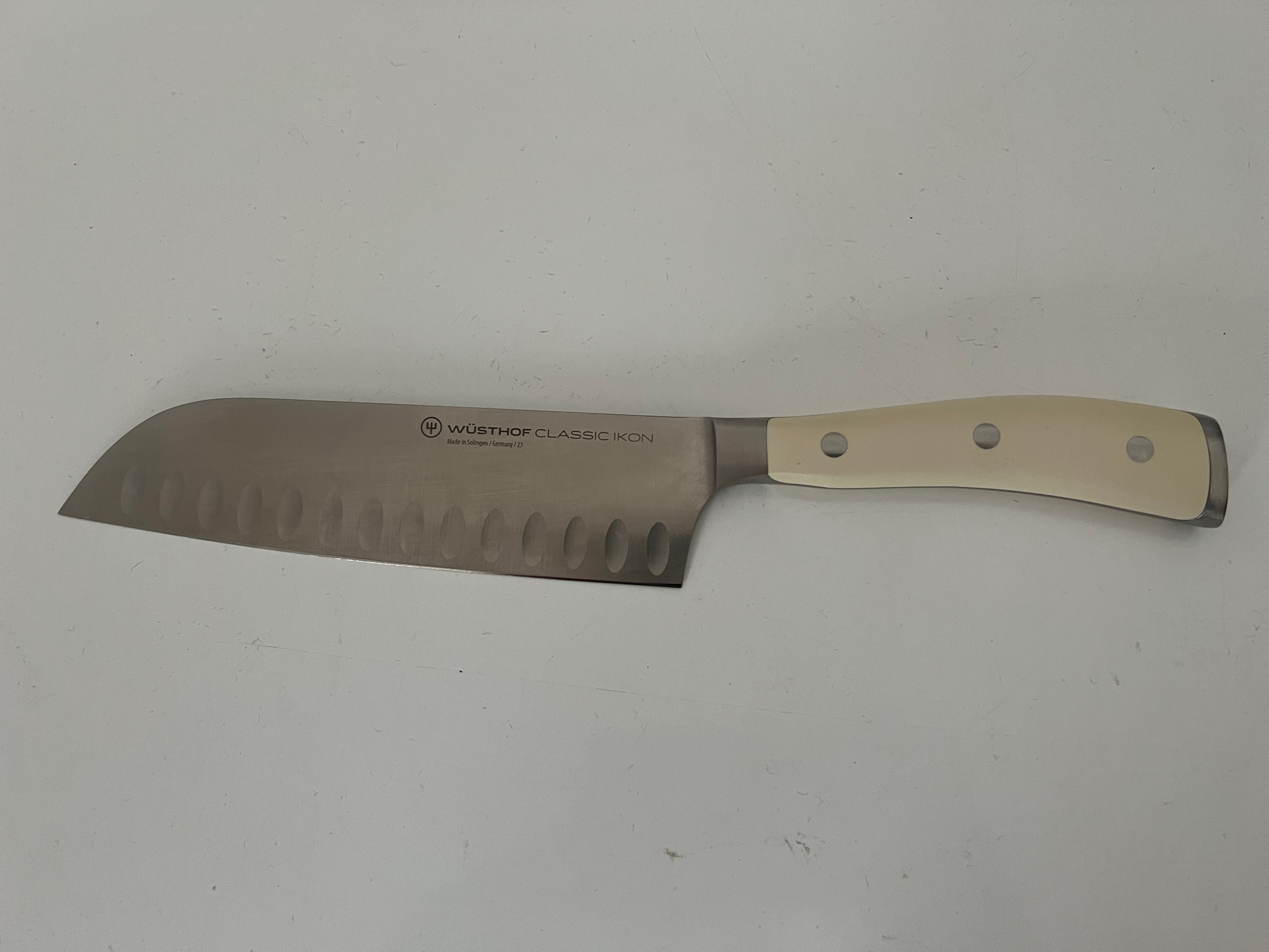 Cutit Wusthof Classic Ikon Santoku Creme 17 CM