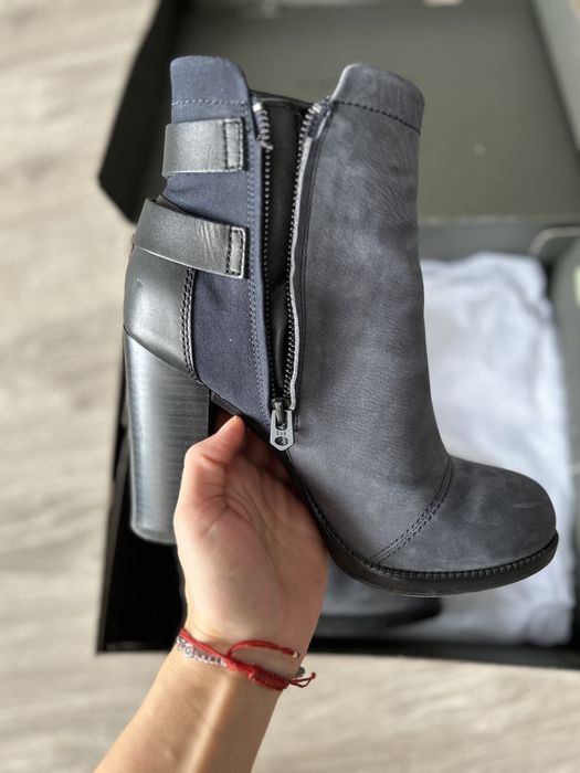 Дамски боти