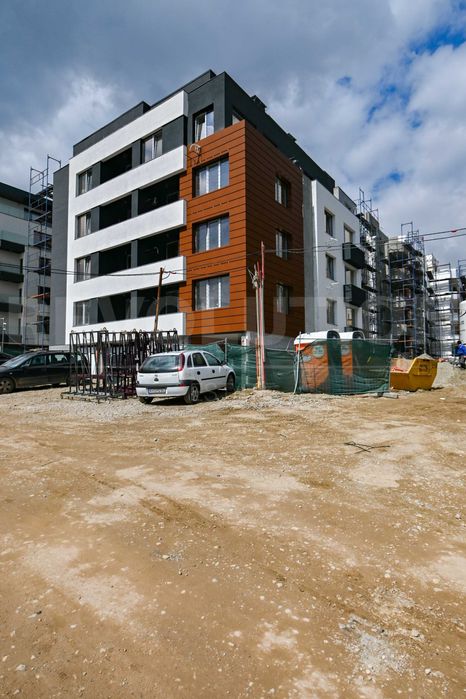 Продава се Тристаен апартамент в София, Малинова долина - 118 кв.м за 2107 €/кв.м - Снимка #13