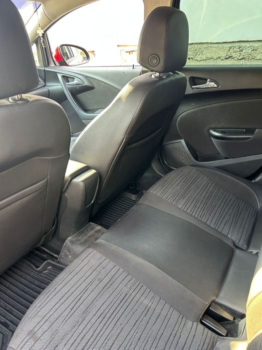 Opel Astra j pachet Enjoy