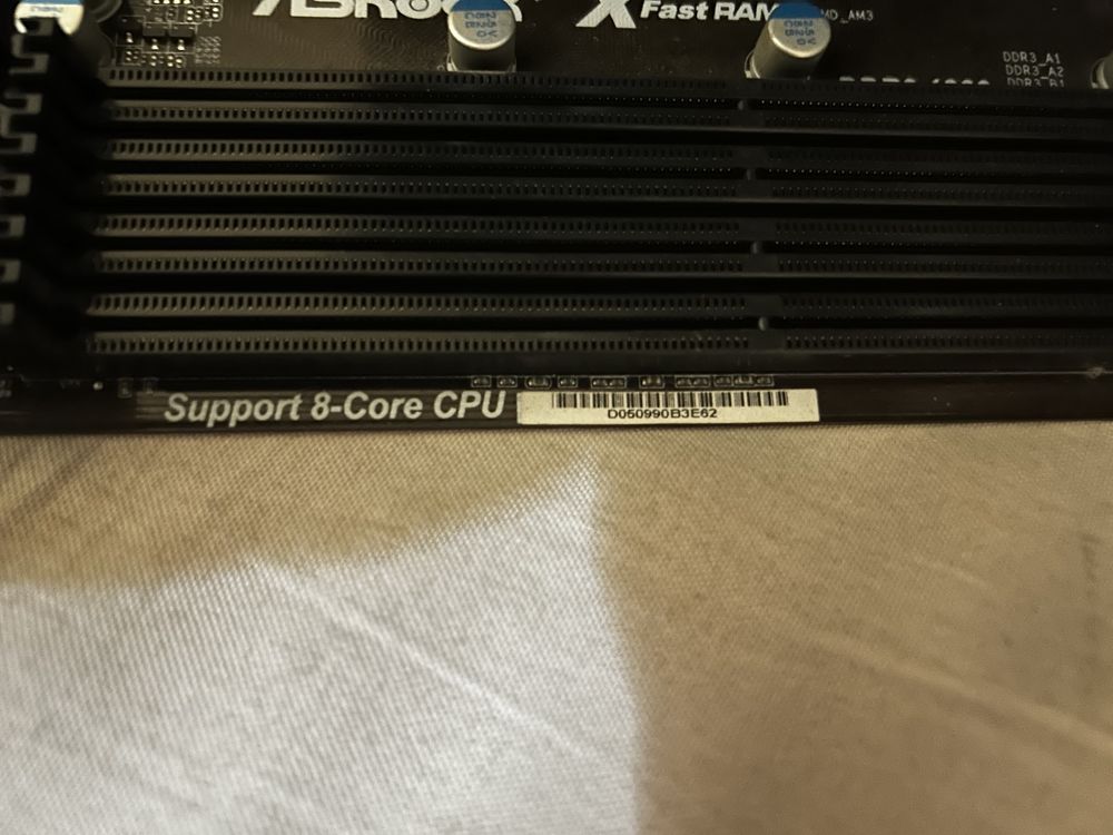 Plăcuțe RAM și placa de bază și procesor amd fx 6300