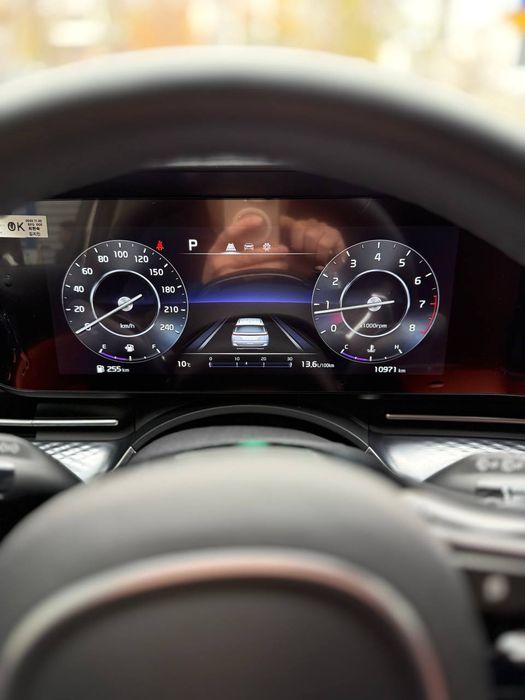 Kia karnival sotiladi