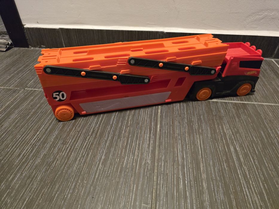 Camion Hot wheels