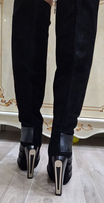 Продаются новые зимние сапоги