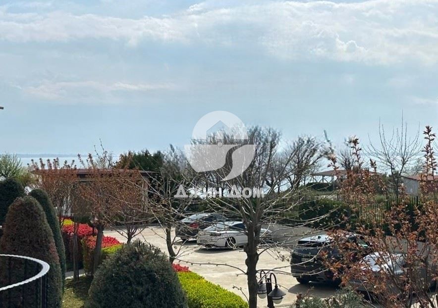 Едностаен апартамент с ГЛЕДКА МОРЕ в к-с Премиер Форт Бийч, Св. Влас