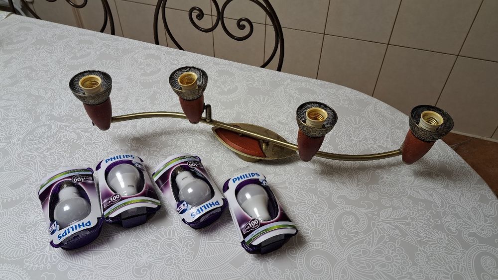 Aplica Bucătărie " Terasă ( + 4 Becuri Philips Led)