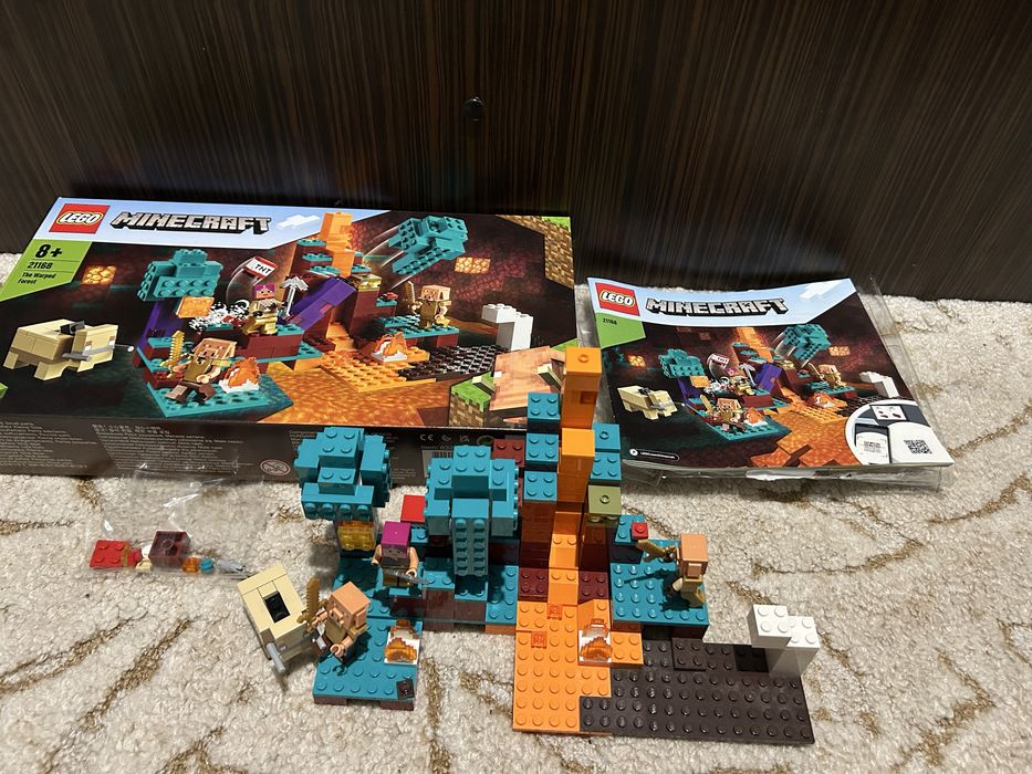 LEGO Minecraft - Padurea deformata 21168, 287 piese