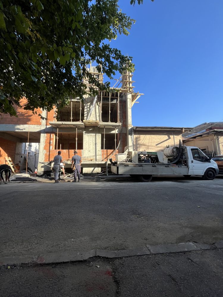Pompa de beton fixa