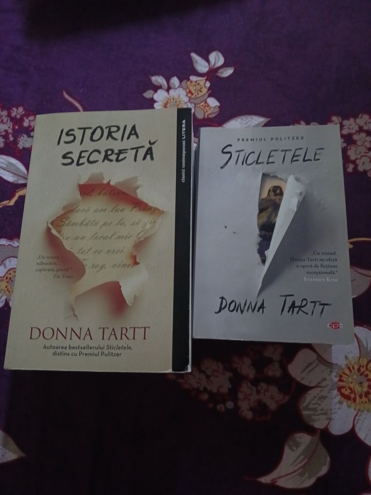 Cărți de către Donna Tartt!!