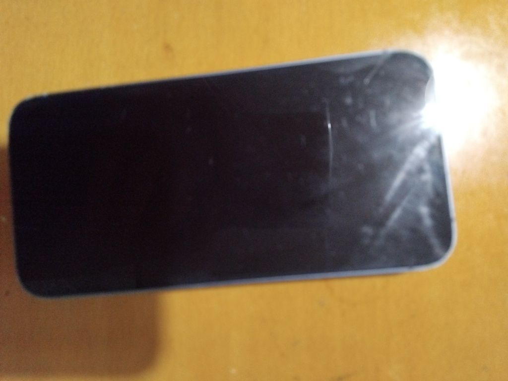 Продавам   iphone 14