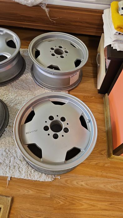 BRABUS 18 ЕТ35  //  AMG MONOBLOCK 16 - 2 бр. // Бъбреци СПОРТ Пакет 16