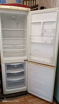 Продам холодильник 30тыс.тг