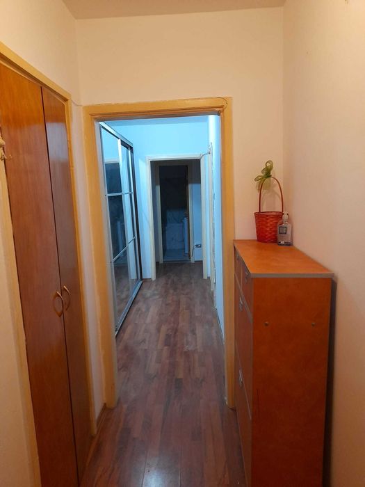 Proprietar Inchiriez apartament 3 camere Dristor Metrou