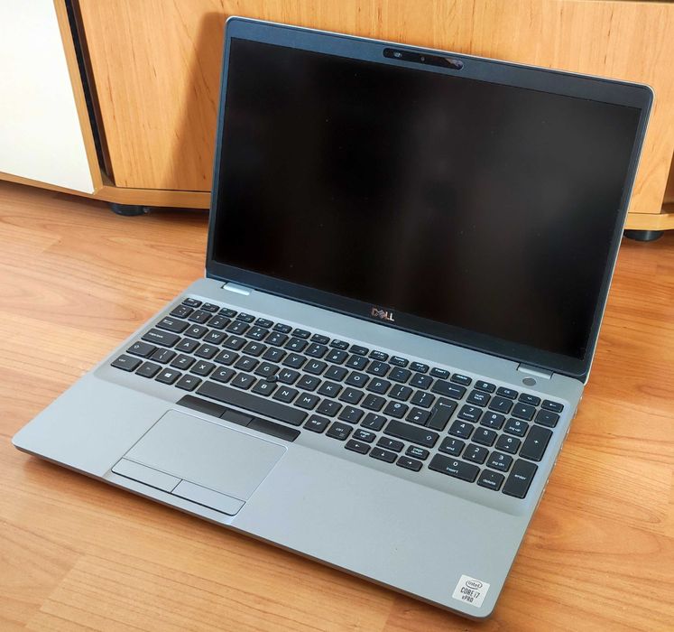 15.6" Лаптоп Dell Latitude 5511 / i7-10850H / 32GB RAM/ 512GB SSD NVMe