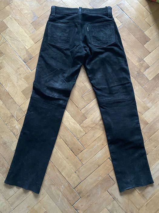 pantaloni din piele intoarsa