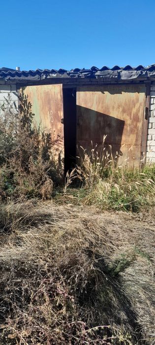 Продам гараж с документами,Урал-1 на Землячке Центральный рынок