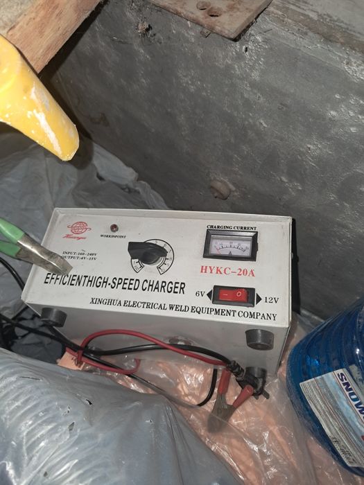 Продам зарядное устройство для аккумулятора