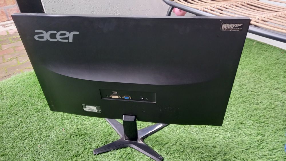 Monitoare Acer si Asus
