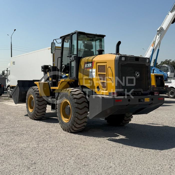 Погрузчик Pogruzchik XCMG XC936 2.1 m³