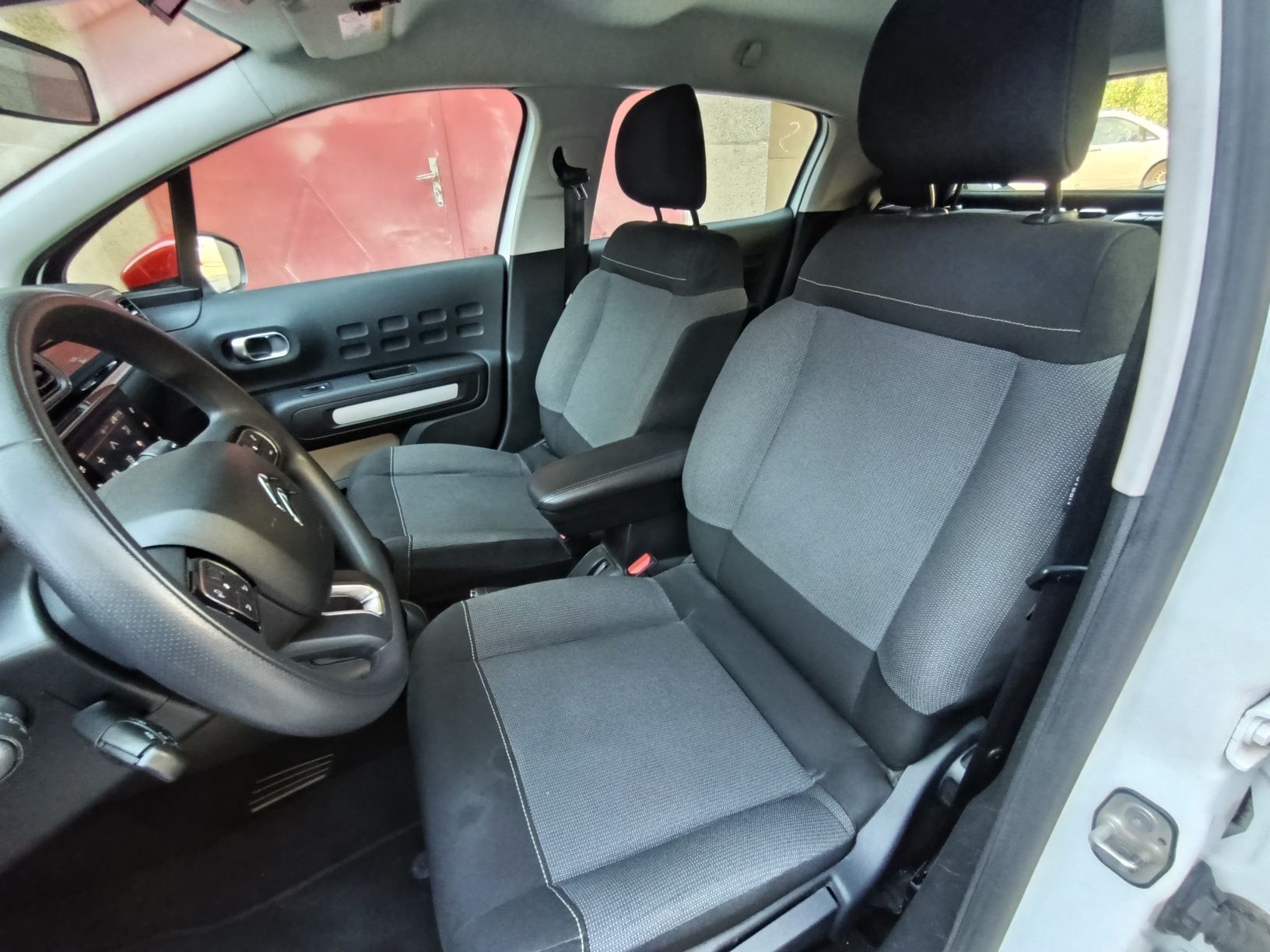 Продавам Citroen C3