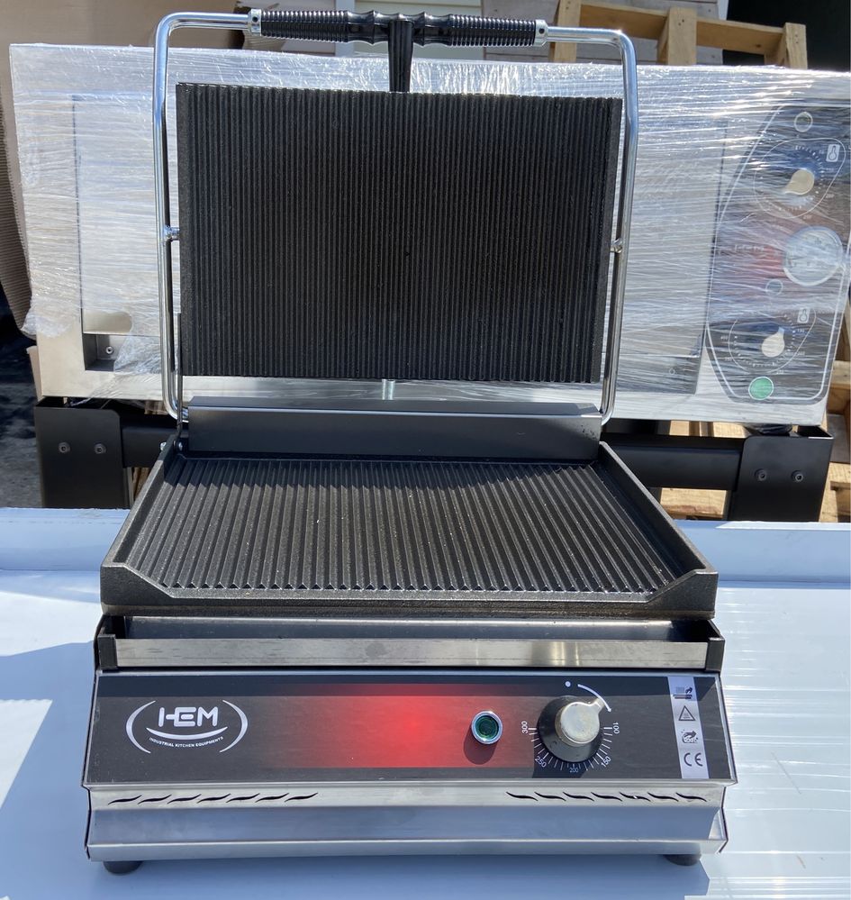 Toaster Electric 8, 12 sau 20 Felii Placa Fonta Striata In Stoc