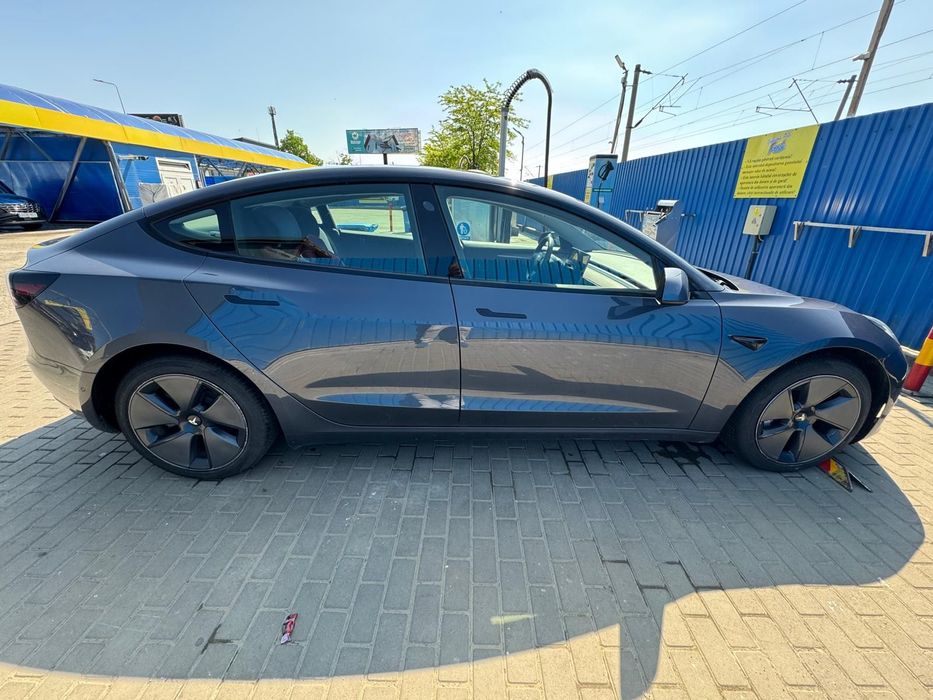 Tesla Model 3 Pompa de caldura, Baterie LFP, Factura, TVA deductibil