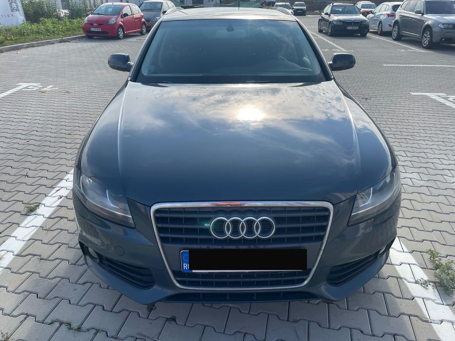 Vand Audi A4 B8 2010