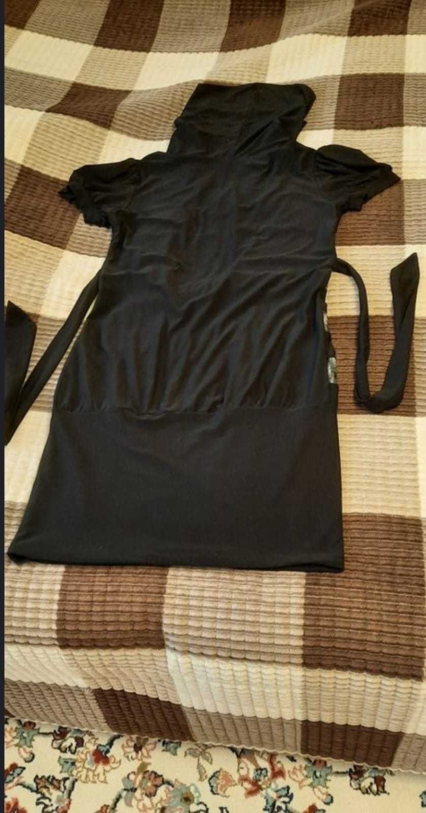 Продам черное платье