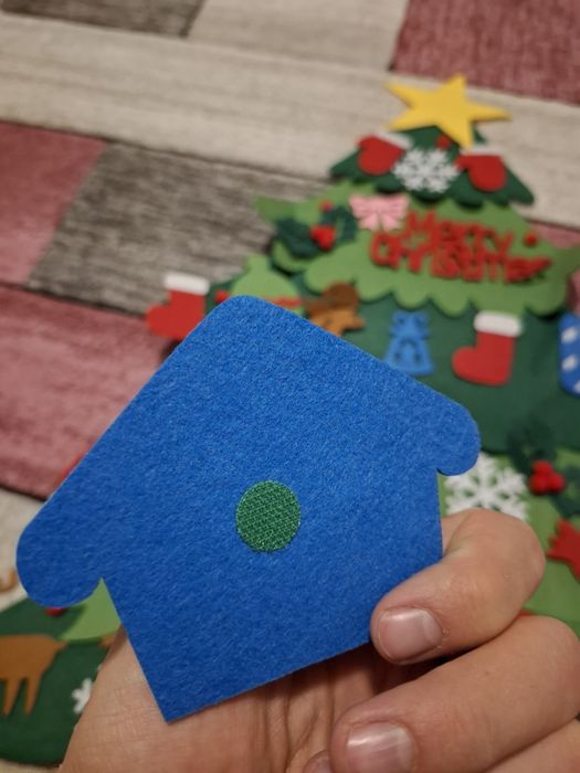 Brad de Crăciun din fetru