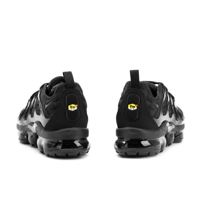 Nike air VaporMax Plus TripleBlack *Зимна Разпродажба*