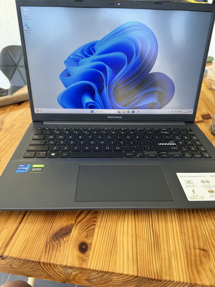 Laptop asus vivobook pro15