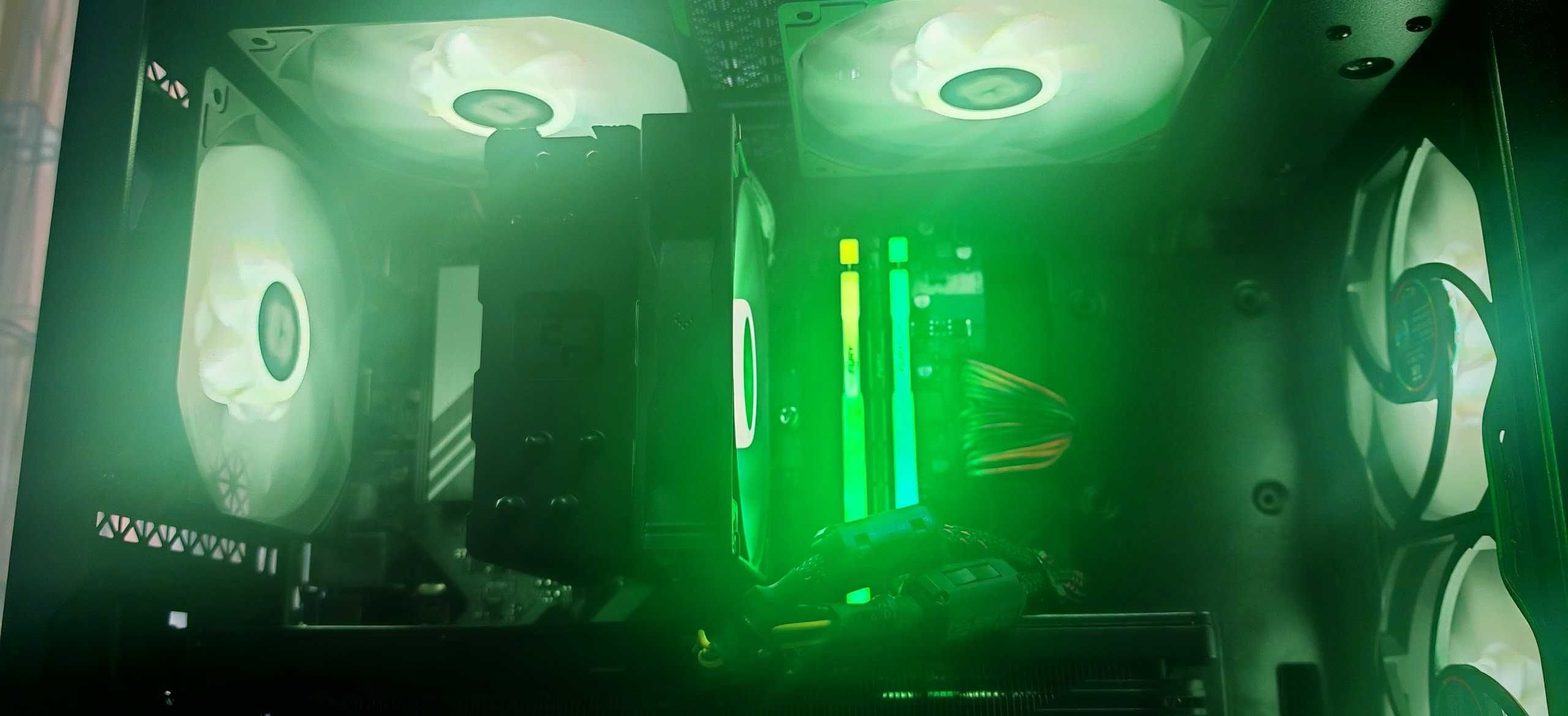 Супер Геймърско PC R5 7500F/32Gb/1TB SSD + 2TB HDD/RTX 3070/Гаранция