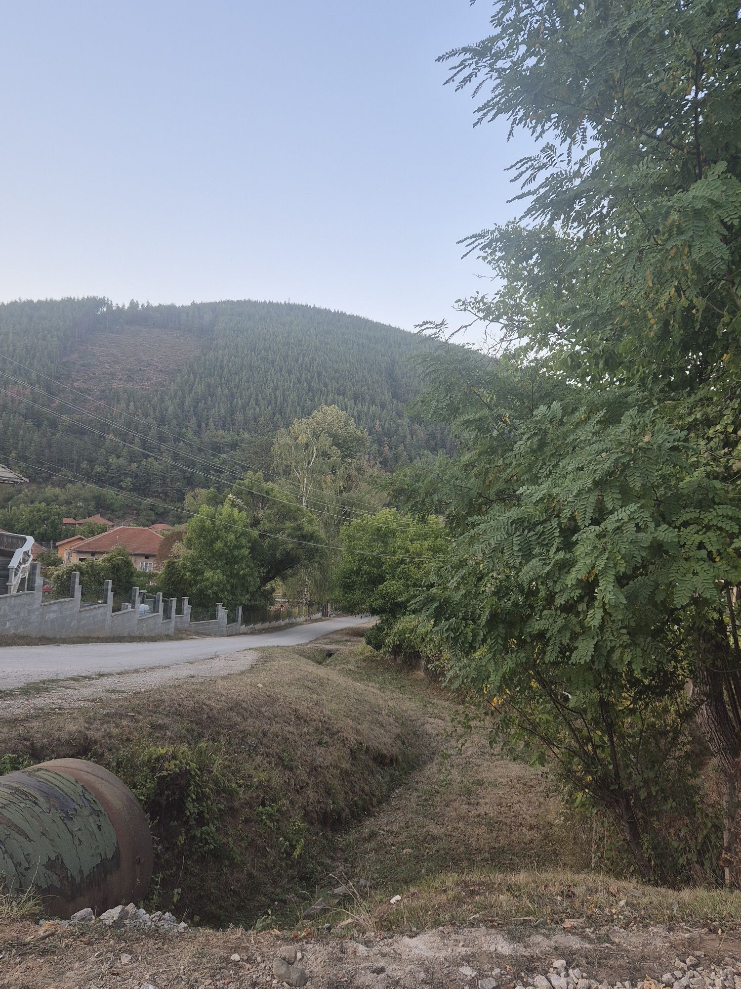 Парцел близо до София