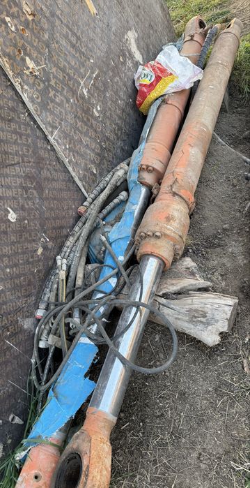 Продам гидроцилиндры