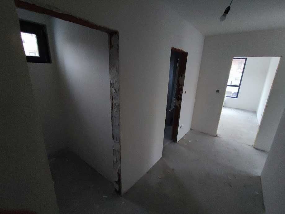 Продава се Двустаен апартамент в София, Зона Б-5 - 78 кв.м за 2372 €/кв.м - Снимка #2