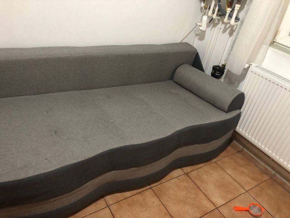 Vând canapea extensibila