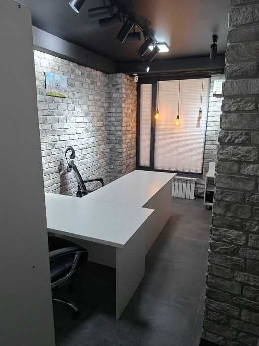 Сдаётся офис 25 м² в Центре, Мирзо-Улугбекский р-н, Дархан, с мебелью