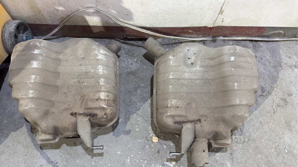 Крайни гърнета Ауди А8 Д4 3.0TFSI
