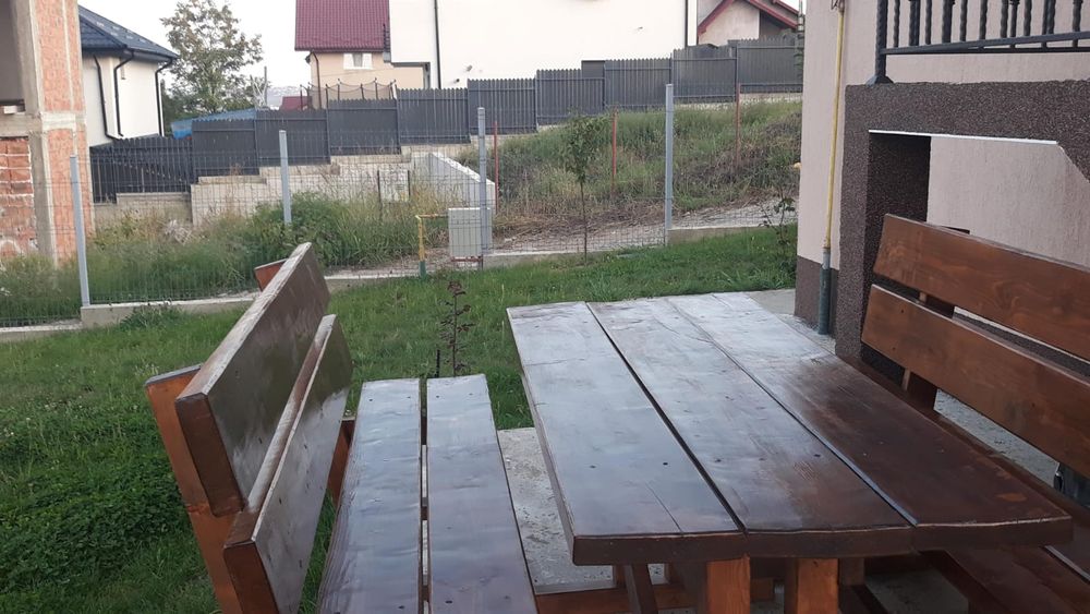 Masa de gradina cu 2 banci