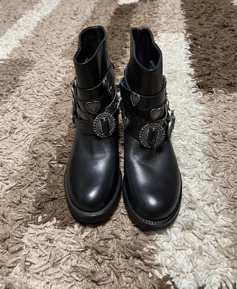 Боти Twinset